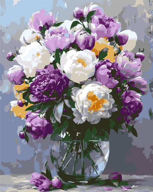 Pictură pe numere – bujori violet și albi într-o vază de sticlă