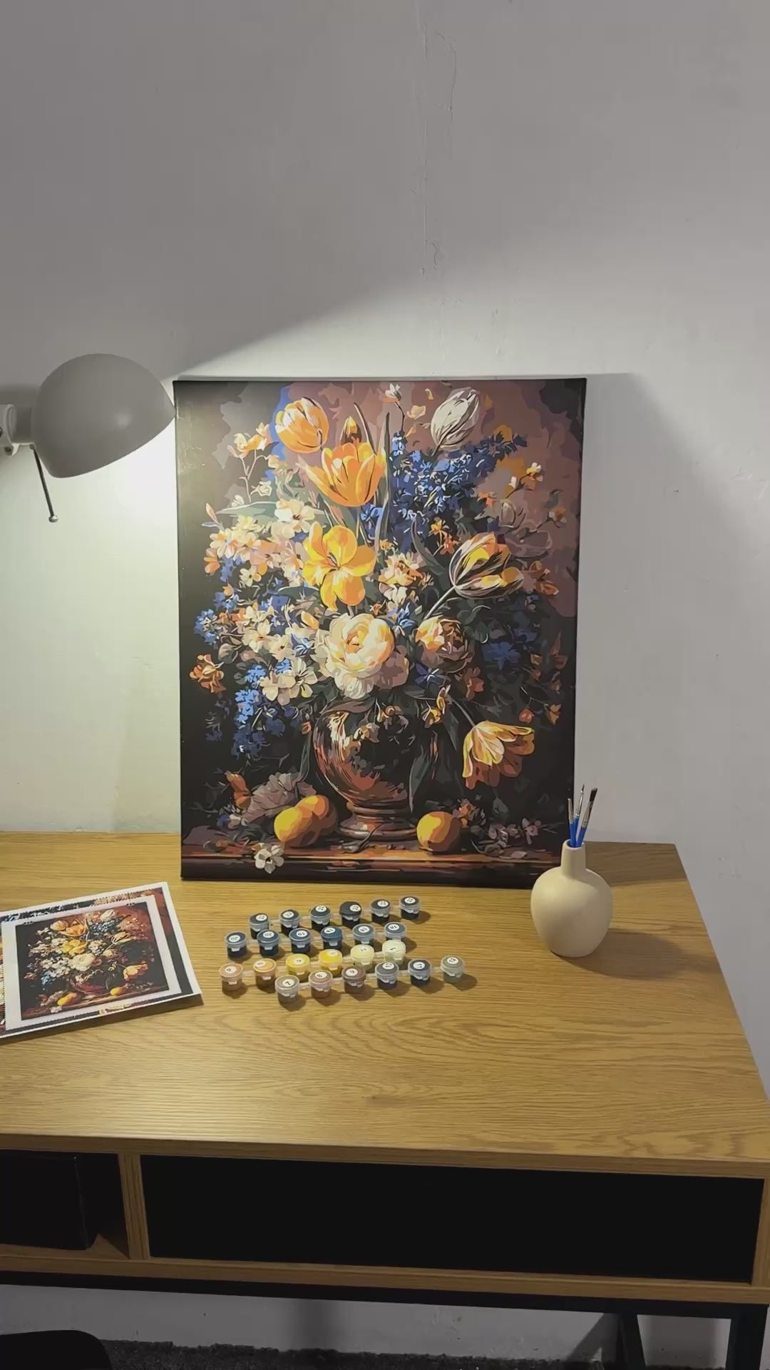 Pictură pe numere – buchet bogat în vază, în stil olandez