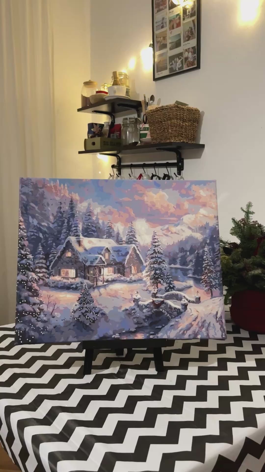 Pictură pe numere – căsuță înzăpezită lângă pârâu