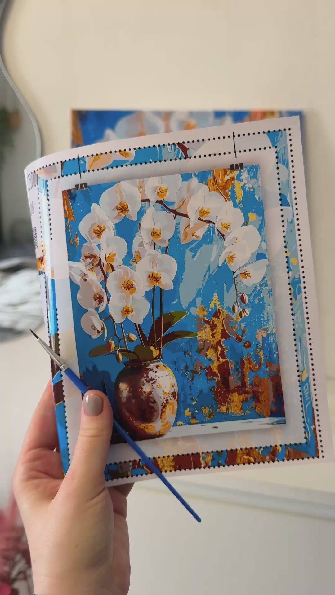 Pictură pe numere – orhidee albă în vază